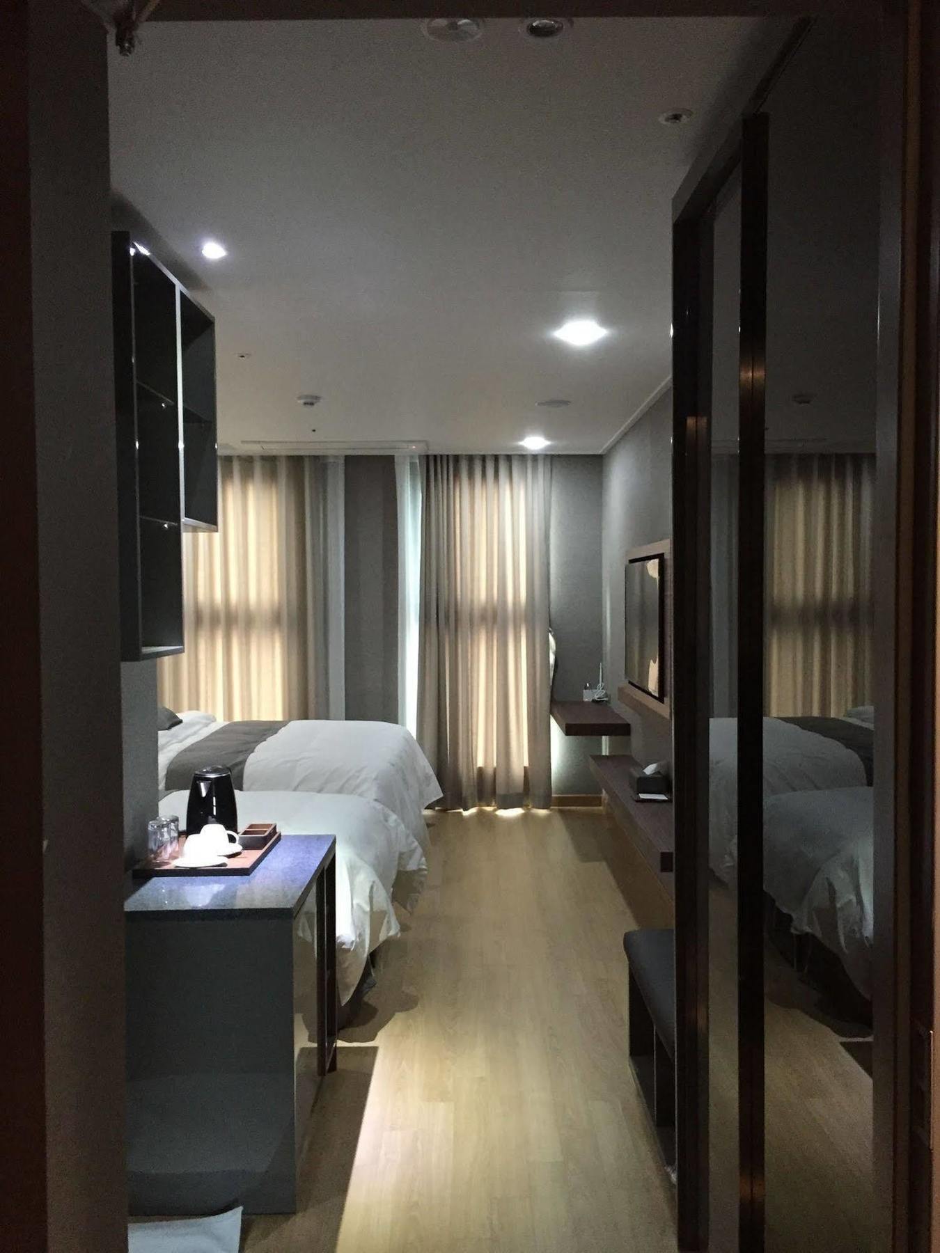 Hotel L'Art Gimpo Экстерьер фото