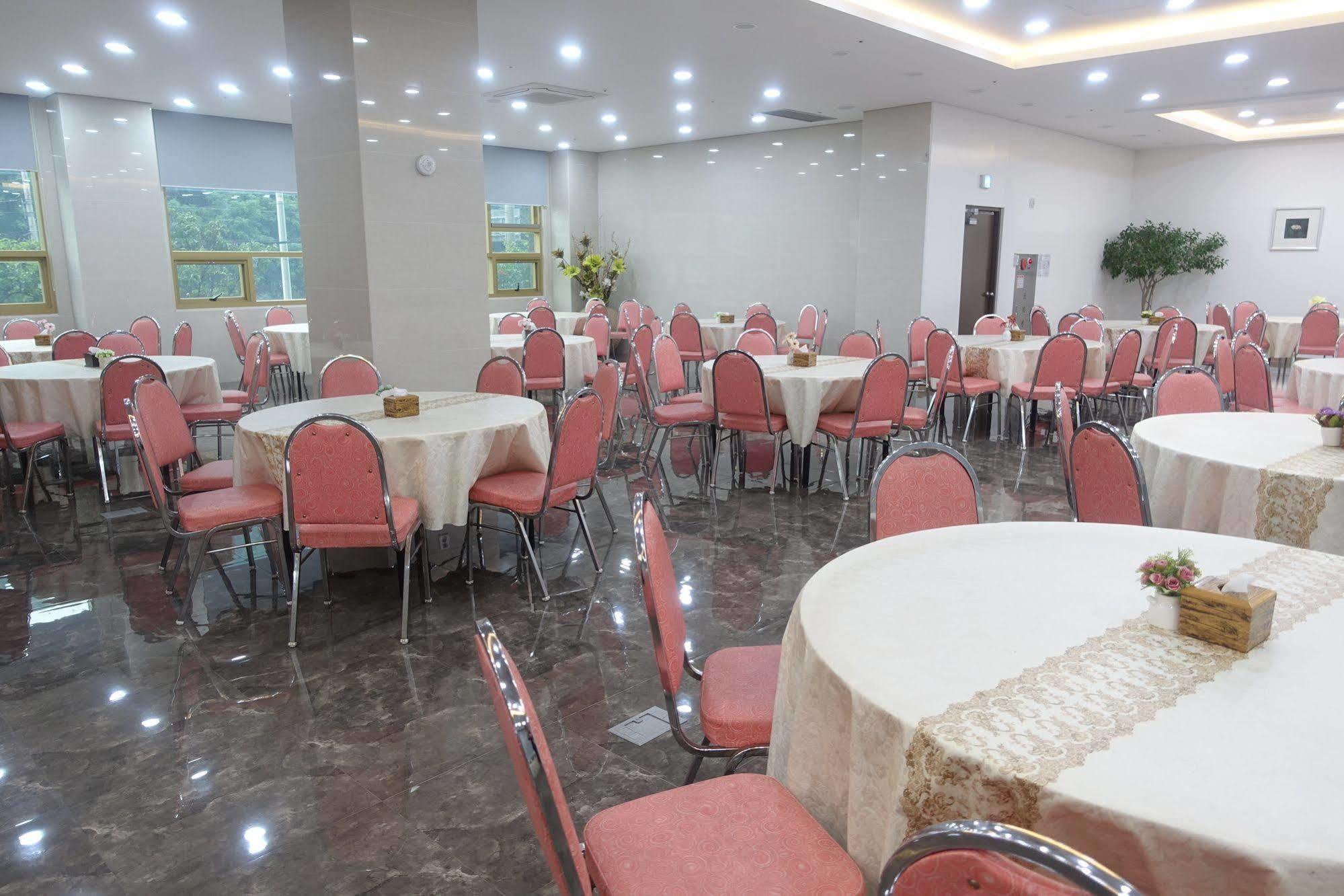 Hotel L'Art Gimpo Экстерьер фото